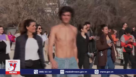 Tây Ban Nha - thời tiết ấm trái mùa