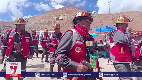 Tưng bừng lễ hội hóa trang ngành khai mỏ ở Bolivia