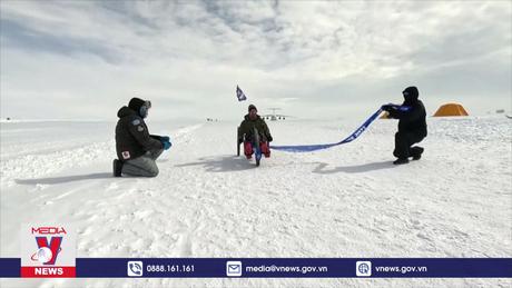 Thử thách vượt Nam Cực trên xe lăn