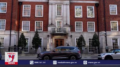 Vua Charles III xuất viện sau phẫu thuật