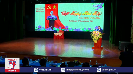 Thủ tướng thăm Trường Văn hóa Nghệ thuật Quân đội