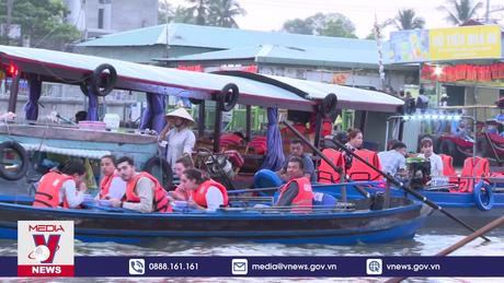 Chợ nổi Cái Răng nhộn nhịp ngày giáp Tết