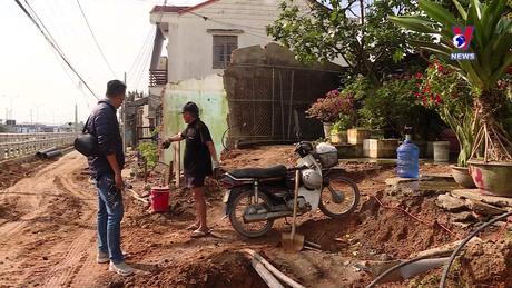 Hộp thư VNews: Thi công ì ạch, dự án làm khổ người dân
