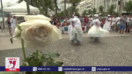 Lễ hội tôn vinh nữ thần biển tại Brazil