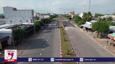 Tuyến đường 20 năm bị vướng hai hộ dân đã thông xe