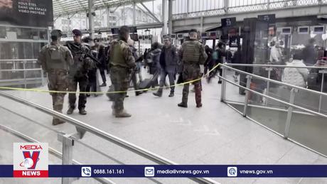 Tấn công bằng dao tại Pháp