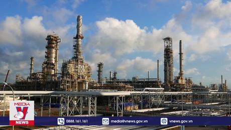 Tiêu điểm kinh tế: Biến động giá dầu thế giới năm 2024 và tác động