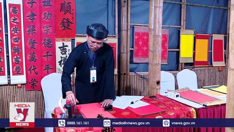 Khai mạc Hội chữ Xuân Giáp Thìn 2024