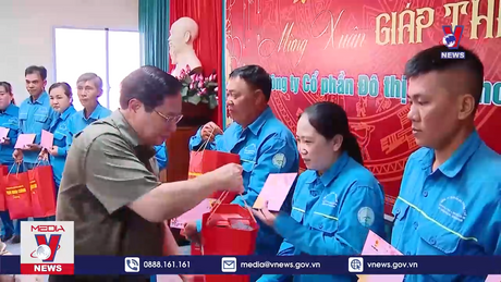 Thủ tướng động viên các lực lượng ứng trực Tết tại Cần Thơ