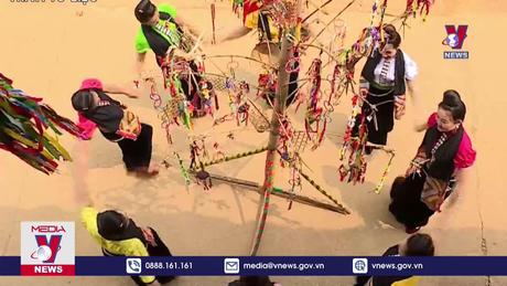 Rộn ràng sắc xuân tại 'ngôi nhà chung'