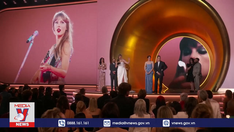 Taylor Swift đi vào lịch sử giải Grammy