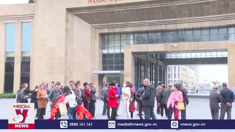 Duy trì xuất nhập cảnh qua Cửa khẩu Quốc tế Móng Cái xuyên Tết