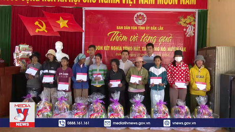 Chăm lo Tết cho nhân dân buôn kết nghĩa