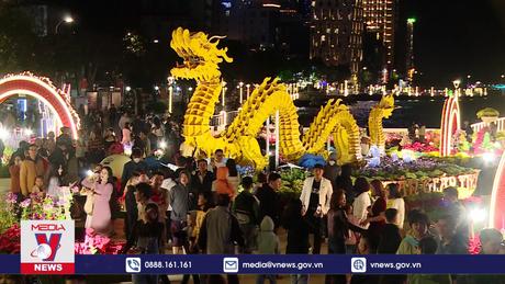 Không khí Giao thừa tại Đà Nẵng