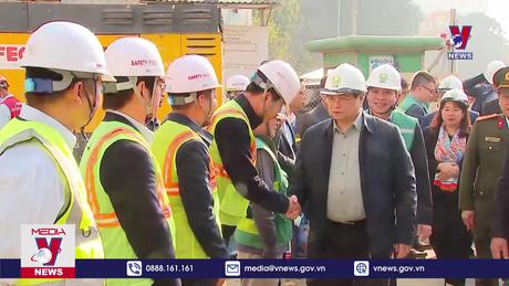 Thủ tướng thăm, chúc Tết công nhân, người lao động Hà Nội