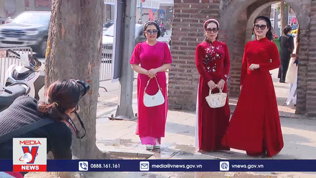 Thoáng xuân Hà Nội