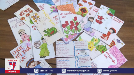 Tết xa cũng hóa gần 