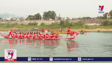 Tuyên Quang khai mạc hội đua thuyền trên sông Lô