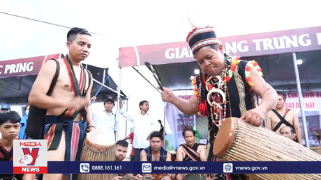 Gìn giữ nét đẹp văn hóa đồng bào Giẻ Triêng