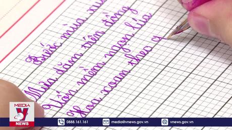 Trường học khai bút đầu xuân