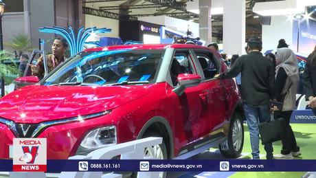 VINFAST giới thiệu xe điện tay lái nghịch