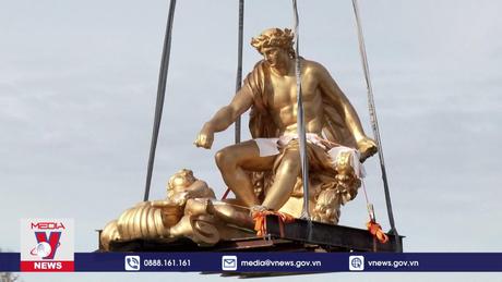 Đài phun nước Apollo trở lại Cung điện Versailes
