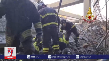 Sập siêu thị đang thi công ở Italy