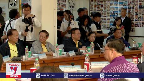 Thủ tướng Thái Lan thăm Khu tưởng niệm Chủ tịch Hồ Chí Minh