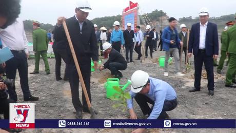 TKV phát động Tết trồng cây phủ xanh các bãi thải than