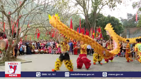 Ninh Bình khai mạc Lễ hội truyền thống động Hoa Lư