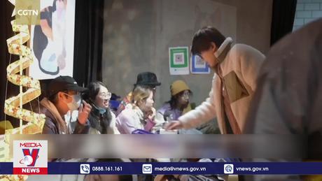 Chợ 'tống cựu nghênh tân' ở Bắc Kinh, Trung Quốc