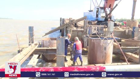 Ngày đầu xuân trên những công trường trọng điểm