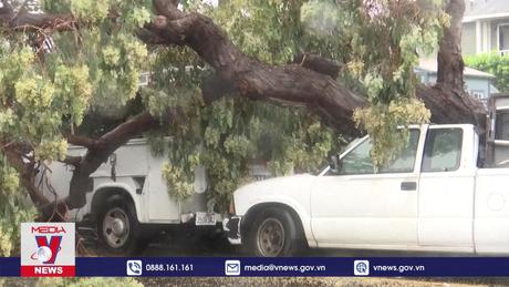 Bão mạnh tiếp tục tấn công Bờ Tây nước Mỹ