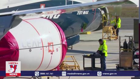 Một máy bay Boeing phải hạ cánh khẩn cấp