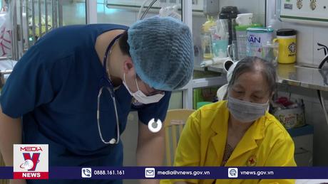 Những nỗ lực của các y bác sĩ dành cho bệnh nhi