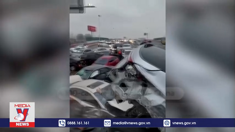 100 ô tô đâm liên hoàn tại Trung Quốc vì đường đóng băng