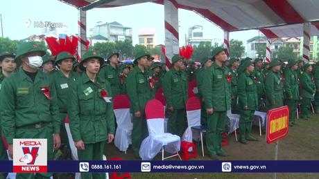 Thanh niên Hà Nam hăng hái lên đường nhập ngũ