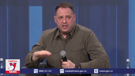 Ukraine để ngỏ mời Nga dự hội nghị hòa bình