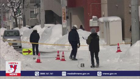 Đâm dao tại cửa hàng tiện lợi ở Nhật Bản