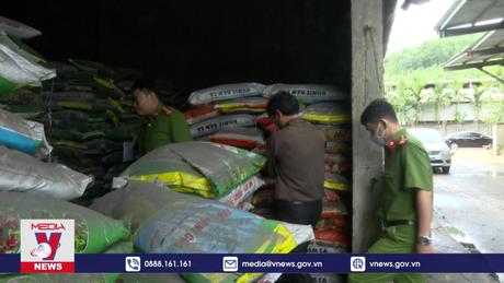 Khởi tố Giám đốc doanh nghiệp sản xuất, bán hàng trăm tấn phân bón giả