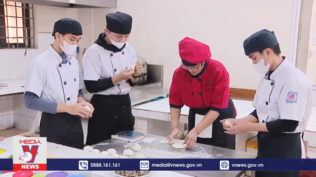 Tuyển sinh sớm hút nghề “khát” nhân lực