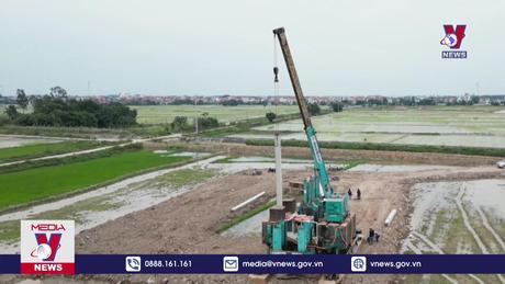 Đường dây 500 kV mạch 3 ra Bắc nhiều vị trí còn chậm thi công