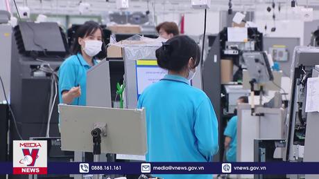 Nhiều doanh nghiệp chủ động tăng lương sớm