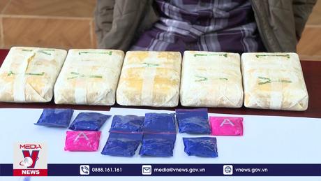 Bắt giữ đối tượng vận chuyển 32.000 viên ma túy tổng hợp