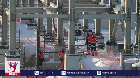 Một số thành viên OPEC+ tiếp tục cắt giảm sản lượng