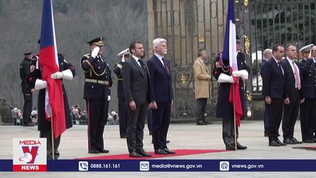 Pháp và CH Séc thảo luận hợp tác quốc phòng, năng lượng