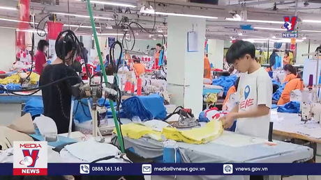 G﻿ánh nặng nếu doanh nghiệp đóng BHYT cho người thân lao động