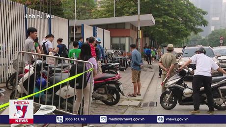 Yêu cầu trường THPT chuyên Amsterdam dừng tuyển sinh lớp 6