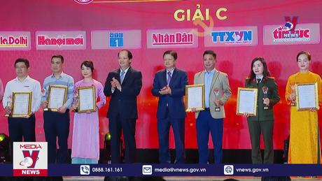 Trao giải báo chí về xây dựng Đảng thành phố Hà Nội lần thứ VI