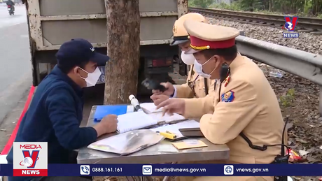 Ý kiến xung quanh trừ điểm giấy phép lái xe vi phạm 